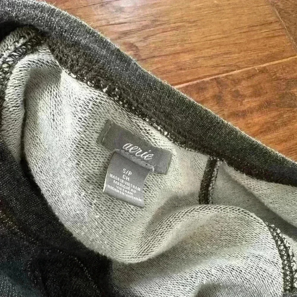 Aerie Crewneck - Picture 3 of 3